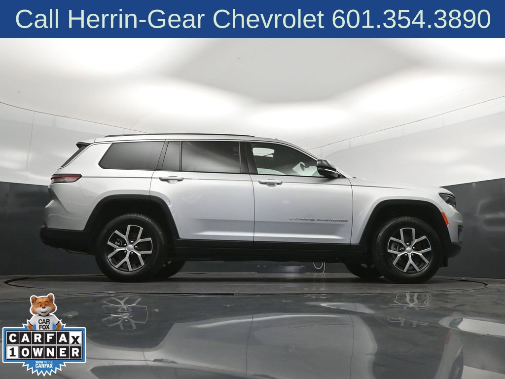 Used 2025 Jeep Grand Cherokee L Limited RWD image 43