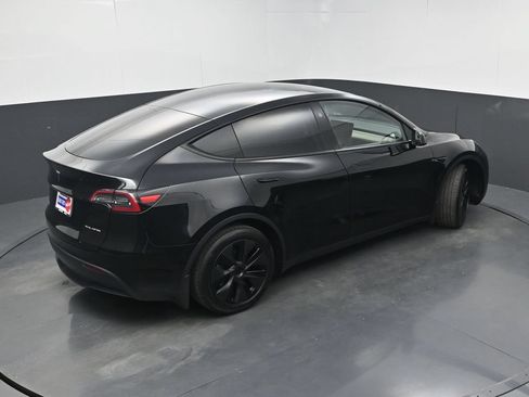 Used 2025 Tesla Model Y Long Range AWD/4WD image 31