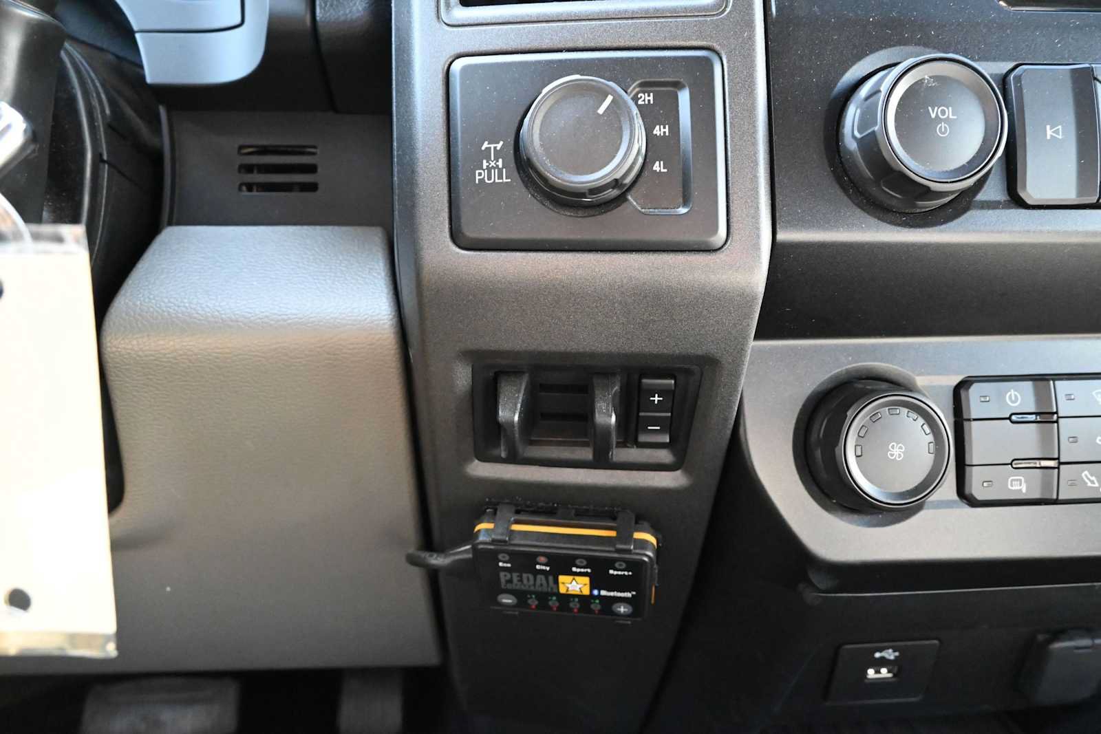 Used 2021 Ford F350 XL w/ Power Equipment Group AWD/4WD image 33
