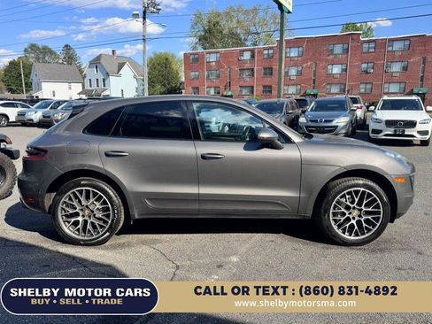 Used 2015 Porsche Macan S AWD/4WD image 4