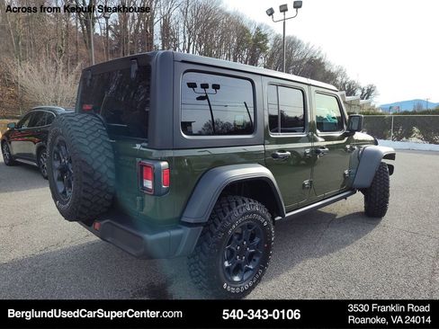 Used 2023 Jeep Wrangler Unlimited w/ 8.4" Radio Group image 4