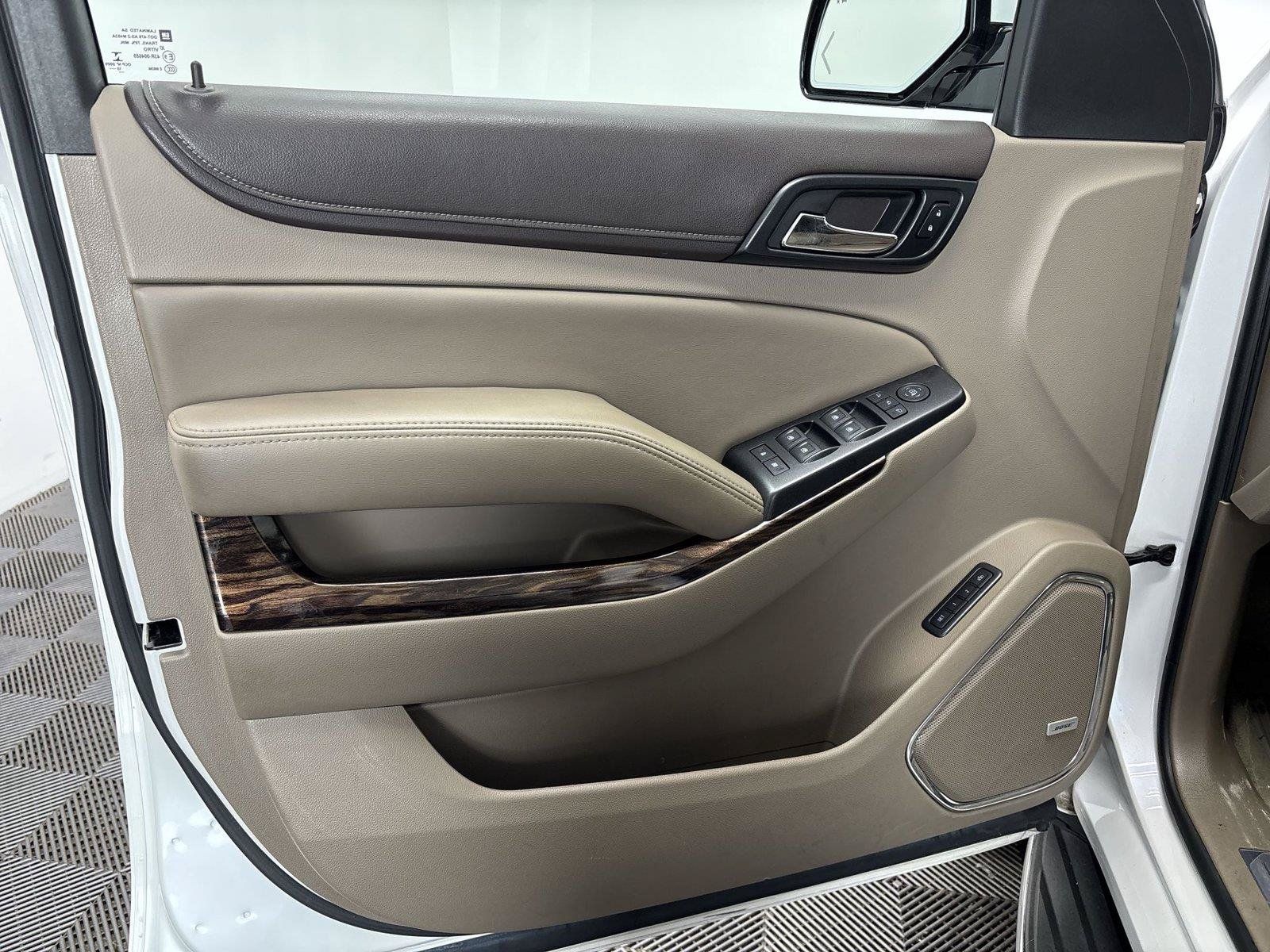 Used 2016 GMC Yukon SLT w/ Open Road Package AWD/4WD image 14