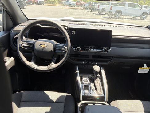 New 2026 Chevrolet Colorado W/T image 22
