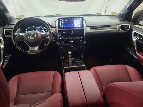 Used 2023 Lexus GX 460 Premium w/ Accessory Package image 22