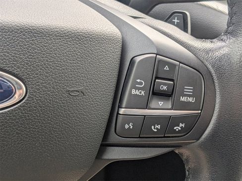 Used 2020 Ford Explorer XLT image 30