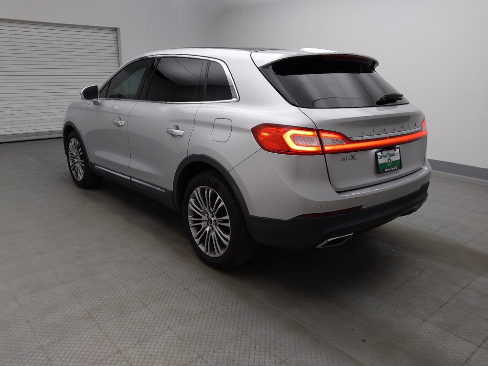 Used 2016 Lincoln MKX Reserve w/ Luxury Package FWD image 5
