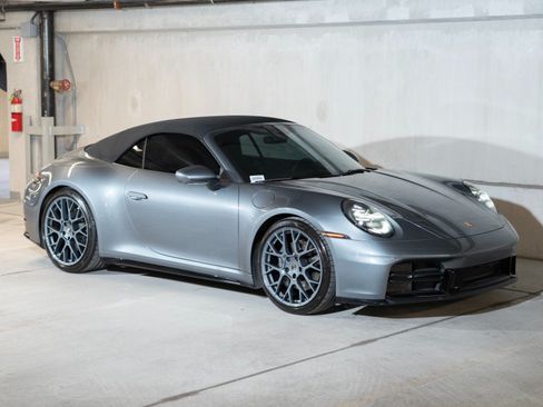 Used 2025 Porsche 911 Carrera T RWD image 7