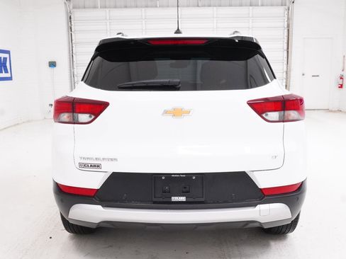Used 2025 Chevrolet TrailBlazer LT w/ Convenience Package FWD image 6