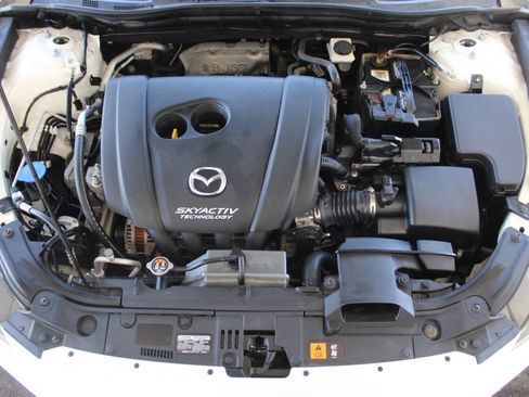 Used 2017 MAZDA MAZDA3 Sport w/ Preferred Equipment Package image 8