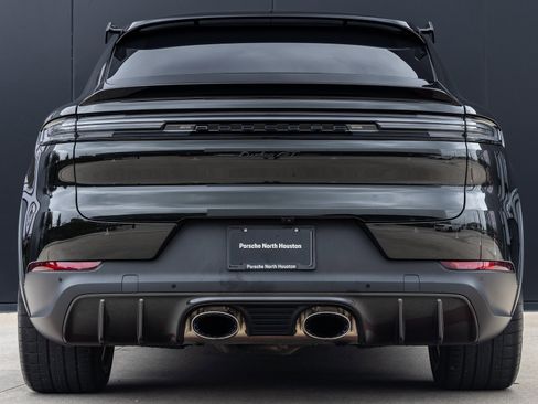 Certified 2024 Porsche Cayenne Turbo GT image 10