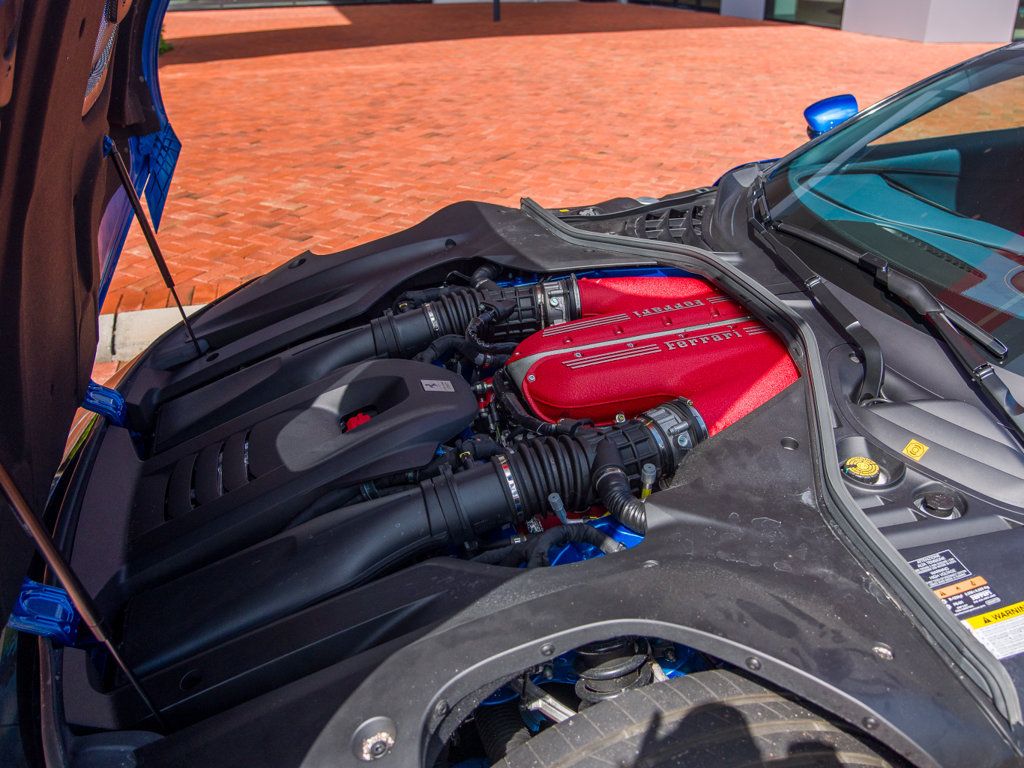 Certified 2025 Ferrari 12Cilindri RWD image 33