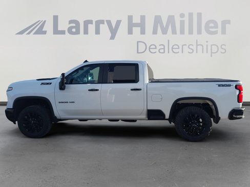 New 2026 Chevrolet Silverado 3500 LT w/ Trail Boss Package image 2