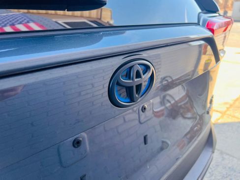 Used 2020 Toyota RAV4 LE w/ All Weather Liner Package image 12