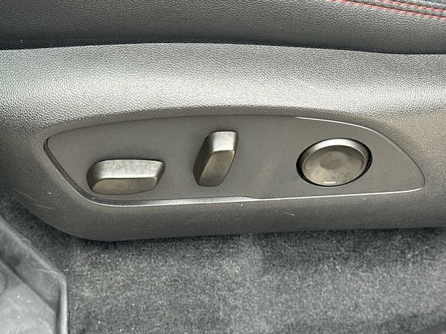Certified 2026 Chevrolet Traverse RS w/ LPO, Floor Liner Package AWD/4WD image 40