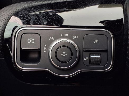 Used 2023 Mercedes-Benz CLA 250 CLA 250 w/ Premium Package image 26