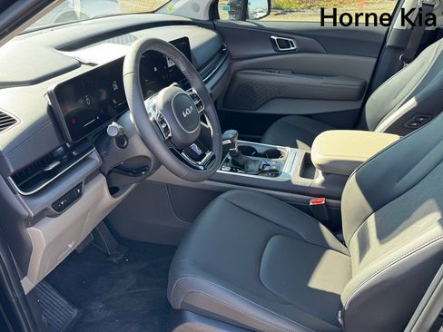 New 2026 Kia Carnival EX image 10