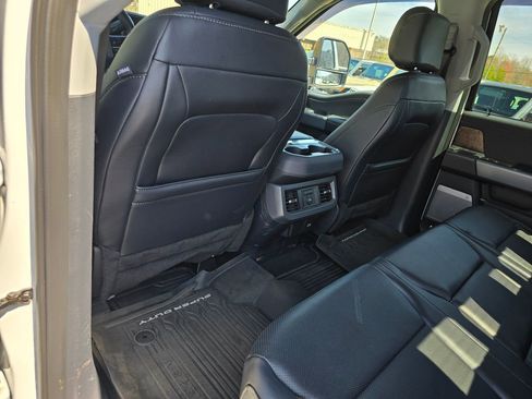 Used 2024 Ford F250 Lariat w/ Lariat Ultimate Package image 26