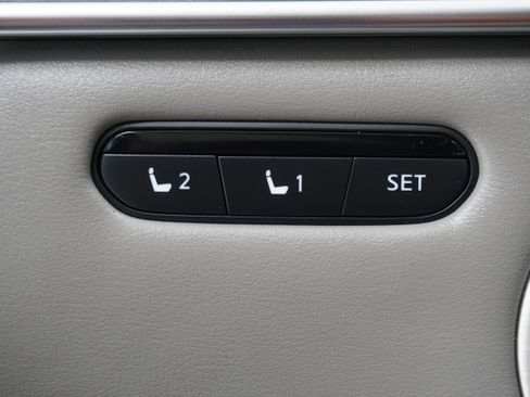 Used 2023 INFINITI QX50 Luxe FWD image 16