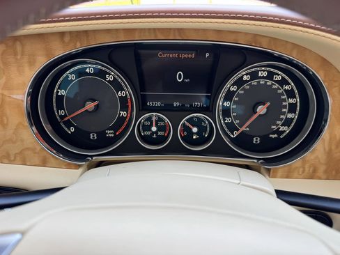 Used 2014 Bentley Flying Spur W12 image 29