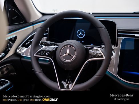 New 2026 Mercedes-Benz E 350 4MATIC Sedan image 12