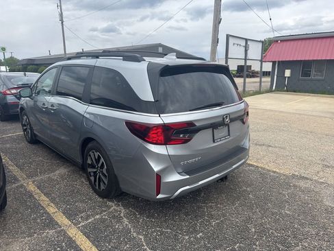 Certified 2025 Honda Odyssey EX-L image 7