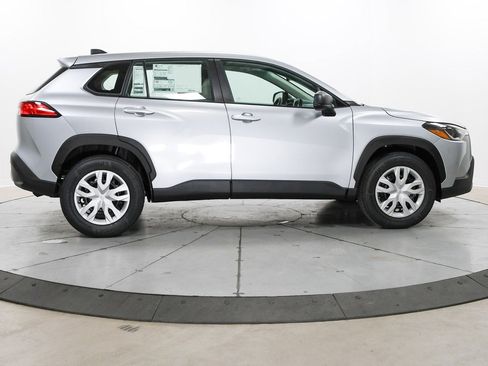 New 2025 Toyota Corolla Cross L image 6