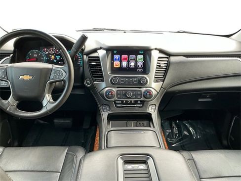 Used 2016 Chevrolet Suburban LTZ image 12