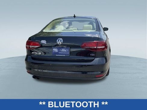 Used 2018 Volkswagen Jetta SE FWD image 4