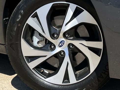 Used 2025 Subaru Legacy Premium AWD/4WD image 29