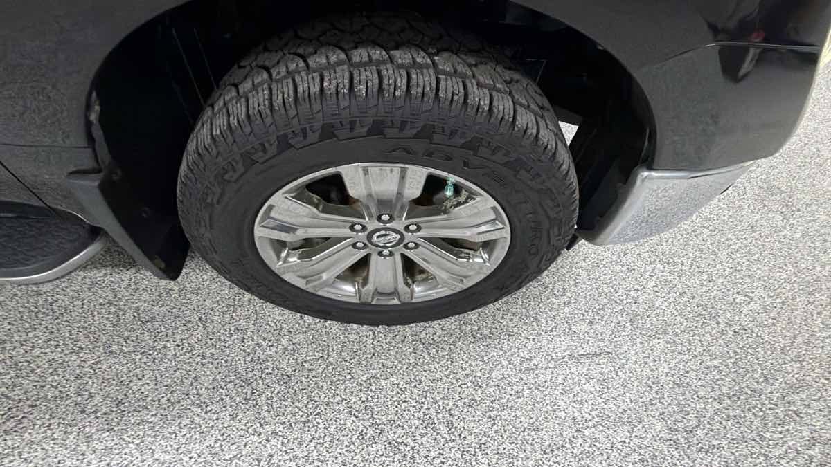 Used 2018 Nissan Titan SL w/ Texas Titan Edition AWD/4WD image 39
