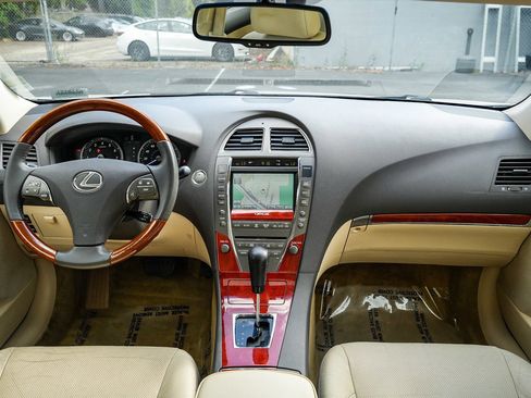 Used 2011 Lexus ES 350 image 12
