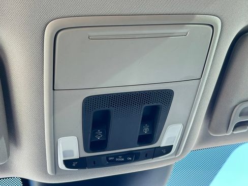Used 2024 Honda Pilot Touring image 20