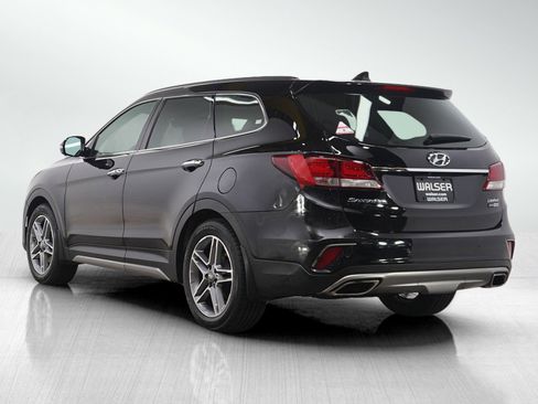 Used 2017 Hyundai Santa Fe Limited image 3