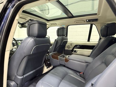 Used 2021 Land Rover Range Rover Autobiography image 41