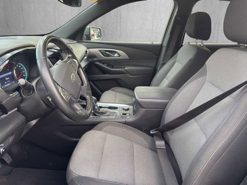 Used 2023 Chevrolet Traverse LT w/ Midnight/Sport Edition image 11