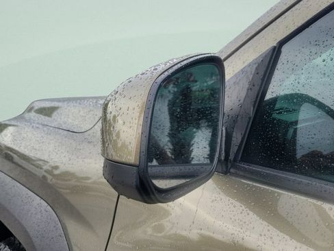 Certified 2025 Toyota Tacoma TRD Off-Road AWD/4WD image 26