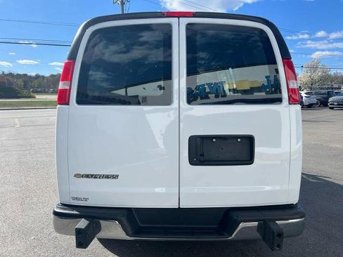 Used 2024 Chevrolet Express 2500 w/ Driver Convenience Package RWD image 7