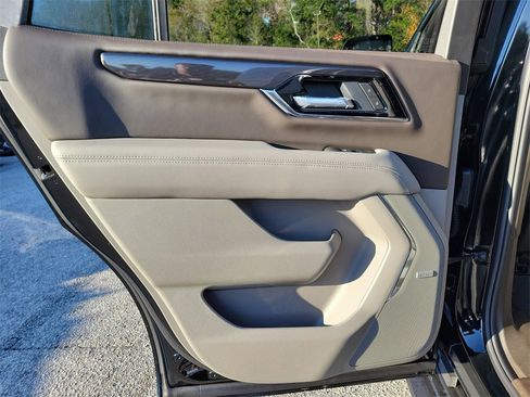 New 2026 GMC Yukon Elevation image 15