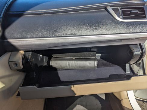 Used 2013 Toyota Camry XLE image 35