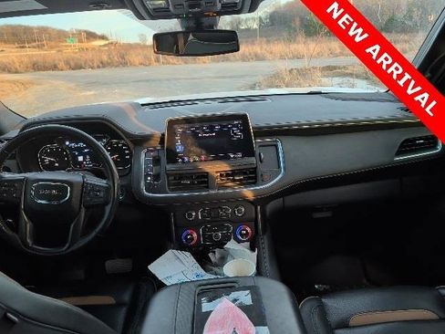 Used 2021 GMC Yukon AT4 w/ AT4 Premium Plus Package image 15