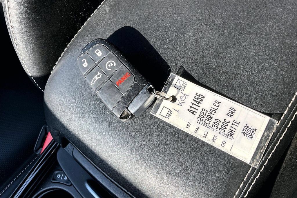 Used 2023 Chrysler 300 C RWD image 26