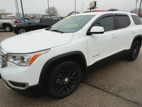 Used 2019 GMC Acadia SLT image 4
