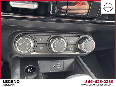 Used 2025 Nissan Kicks S image 27