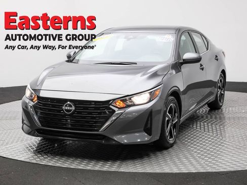 Used 2024 Nissan Sentra SV image 1