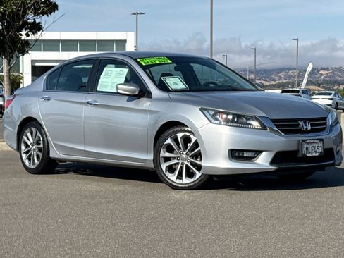 Used 2015 Honda Accord Sport image 2