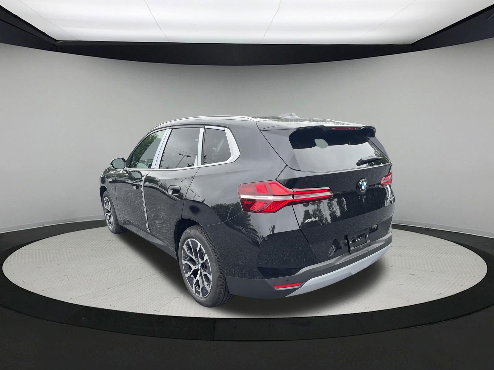 Used 2026 BMW X3 xDrive30i w/ Premium Package AWD/4WD image 6