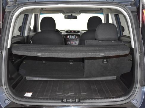 Used 2016 Kia Soul + image 27