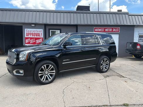 Used 2017 GMC Yukon Denali w/ Open Road Package AWD/4WD image 2