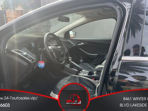 Used 2013 Ford Focus Titanium w/ Titanium Handling Pkg image 10