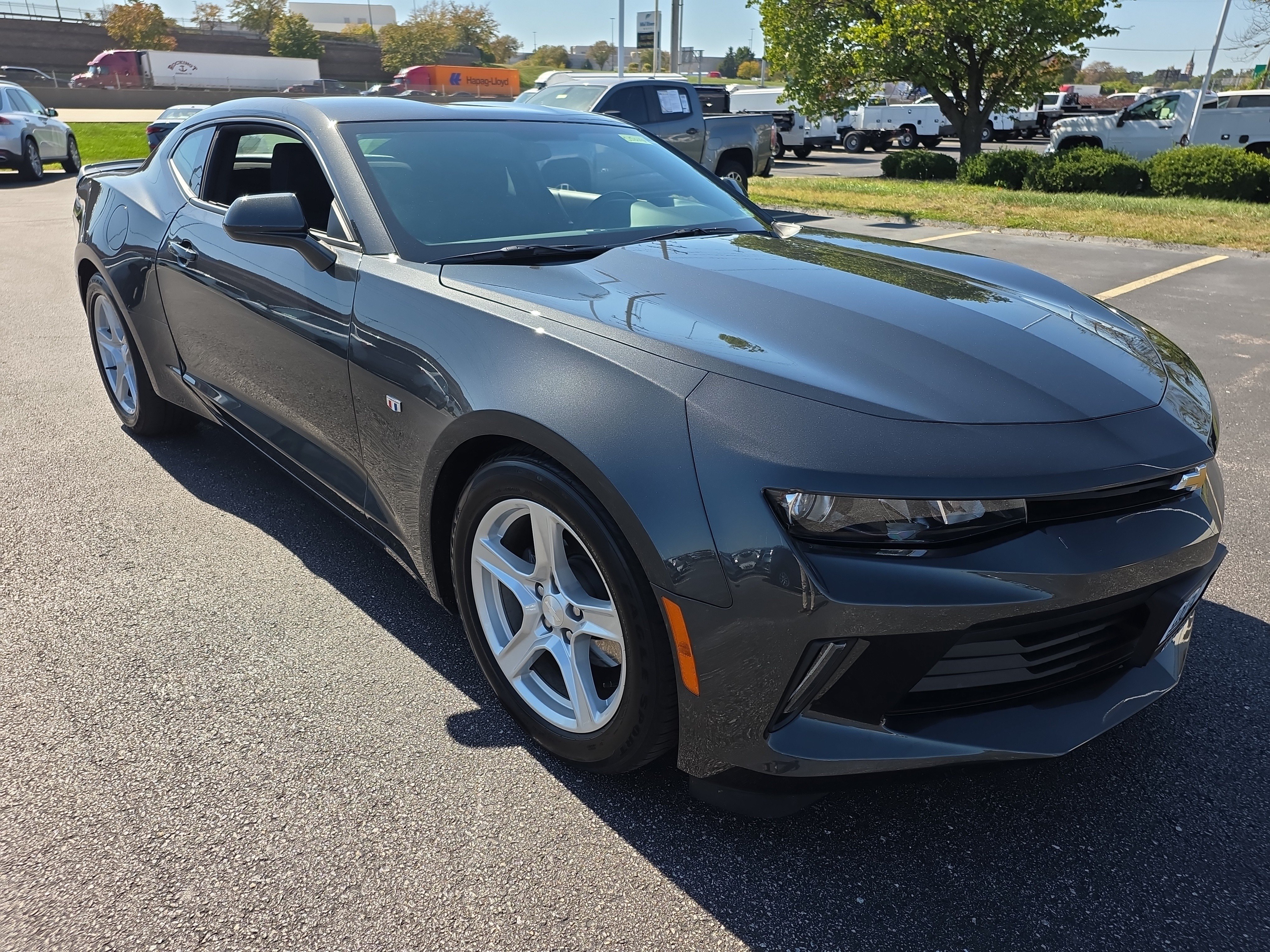 Used 2016 Chevrolet Camaro LT w/ Technology Package RWD image 2